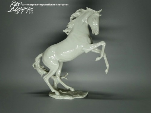 Купить фарфоровую статуэтку Alka Kunst Конь на дыбах